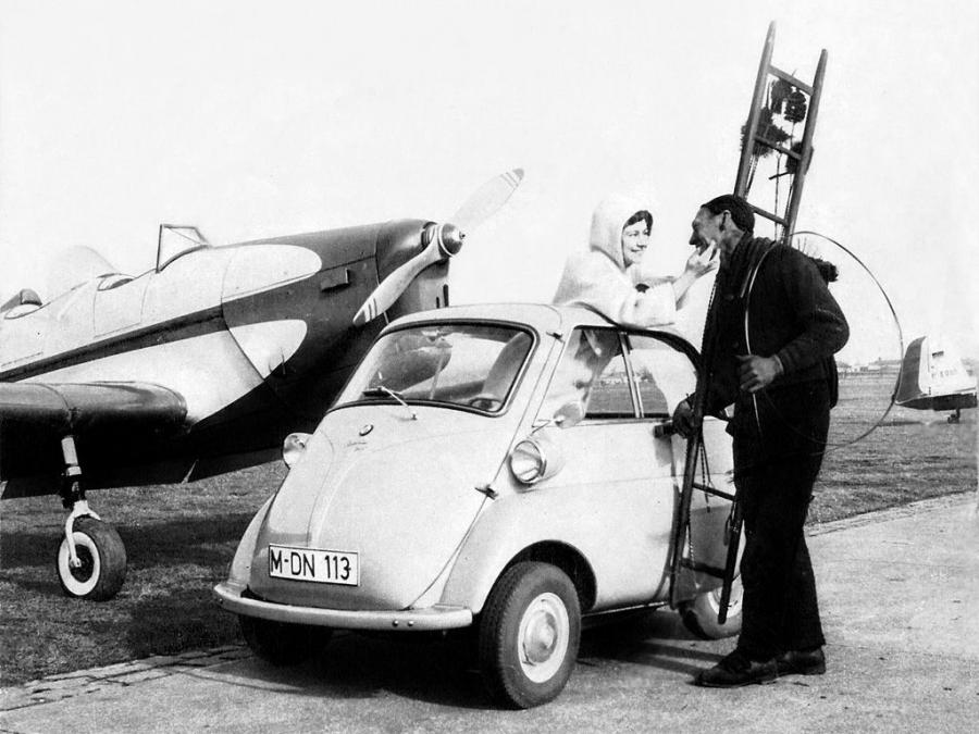  BMW Isetta 300 1957 года  (фото 8 из 15)